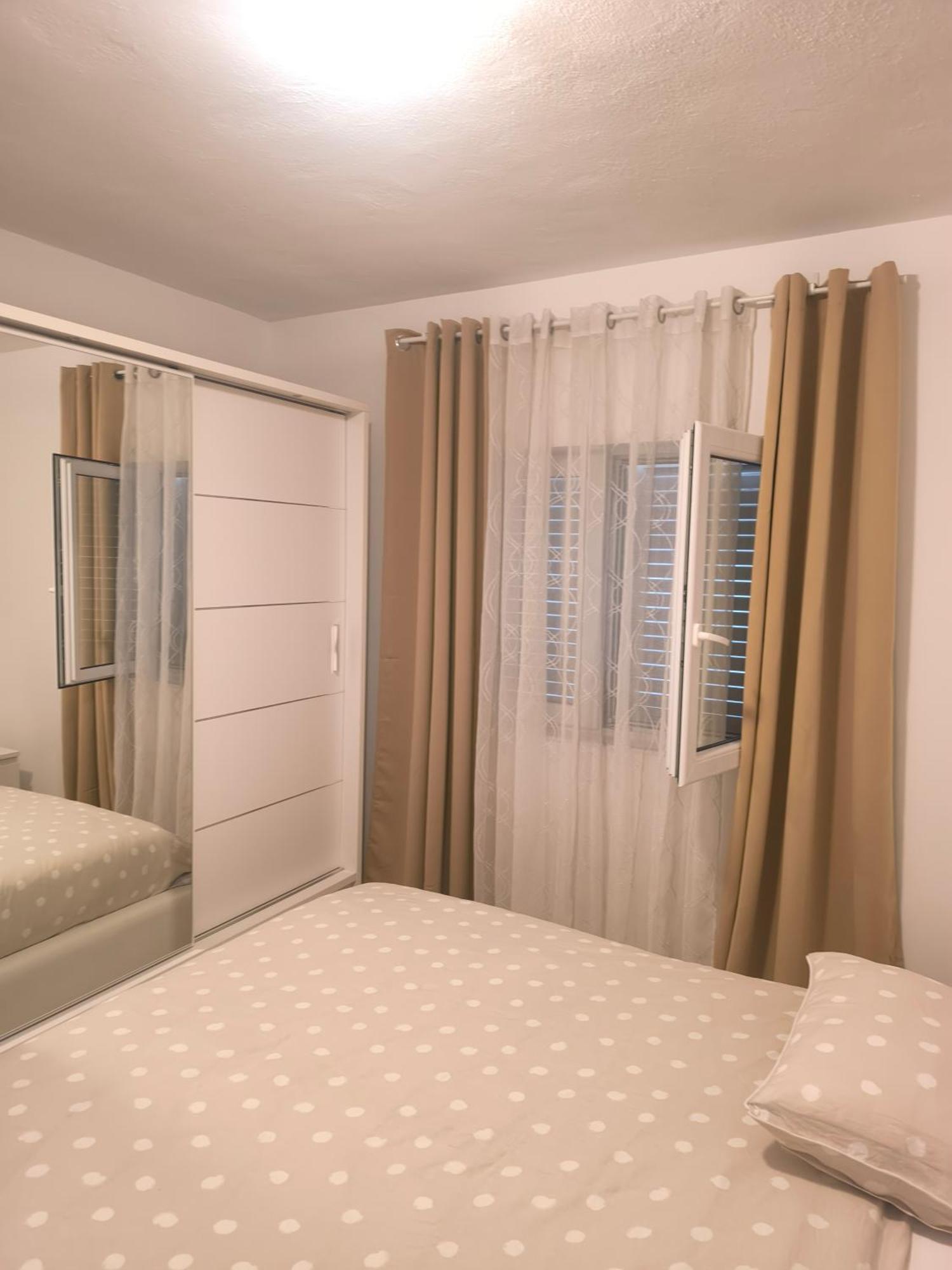 Apartman Rex Svinisce Phòng bức ảnh